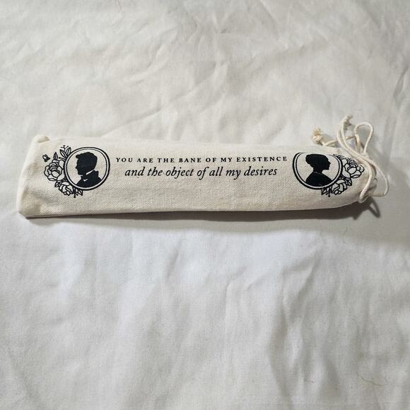 Owlcrate New Bridgerton inspired heart shaped straw set - Picture 2 of 6